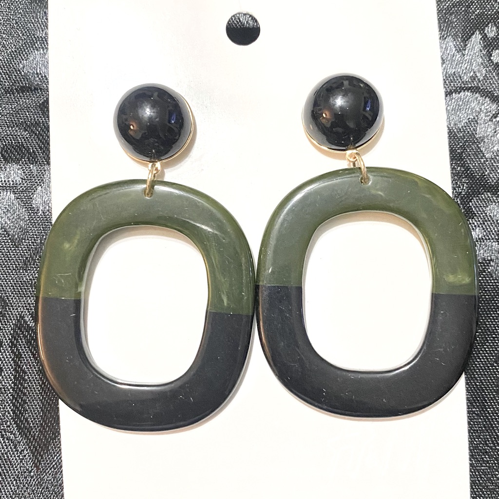 Large Acrylic Dangle Fashion Earrings New